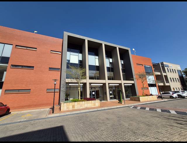 978M² OFFICE TO LET IN SANDTON CENTRAL